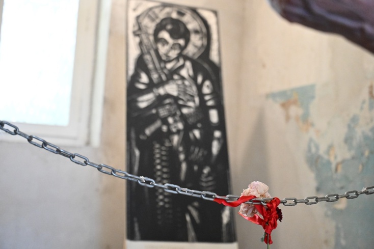 Έργο για τον Σπύρο Μουστακλή στο κρατητήριο όπου βασανίστηκε από την ΕΑΤ - ΕΣΑ