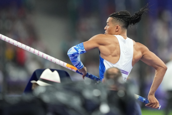 Στιγμιότυπο από την προσπάθεια του Εμμανουήλ Καραλή στους Ολυμπιακούς Αγώνες στο Παρίσι 