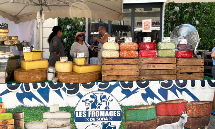 Την Κυριακή, στην λαϊκή αγορά στο κέντρο της Αβινιόν