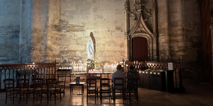 Στον καθεδρικό, στην Τρουά