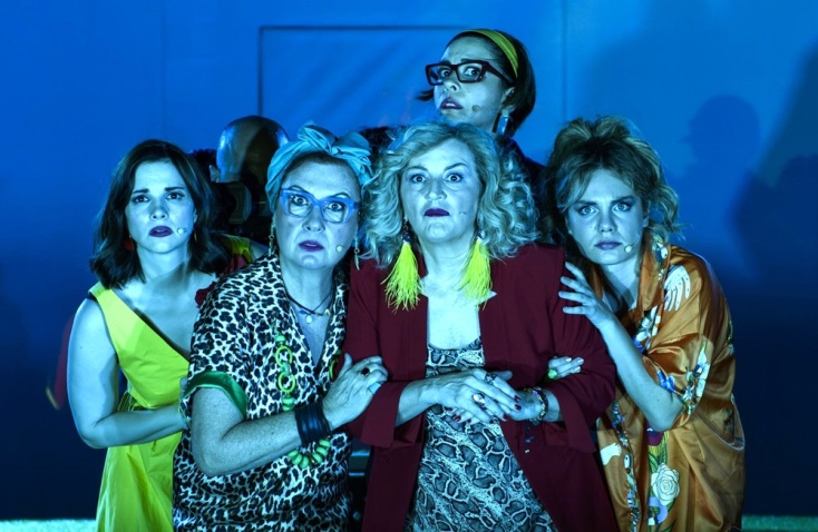 Οι «8 γυναίκες» του Αλμπέρ Τομά στο Θέατρο Παλλάς