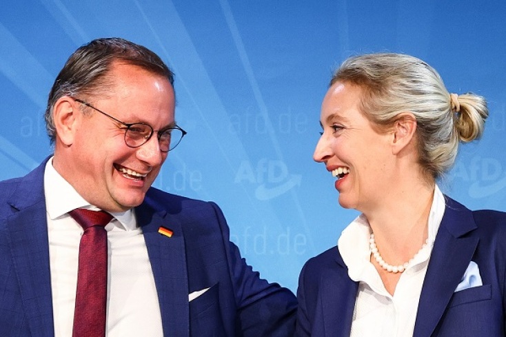 Η πρόεδρος του AfD, Αλις Βάιντελ με τον συμπρόεδρο, Τίνο Κρουπάλα