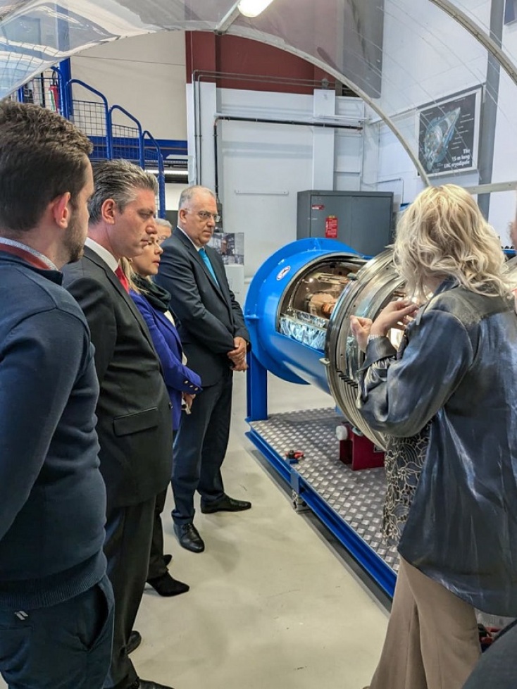 Ο υπουργός Ανάπτυξης Τάκης Θεοδωρικάκος στο CERN