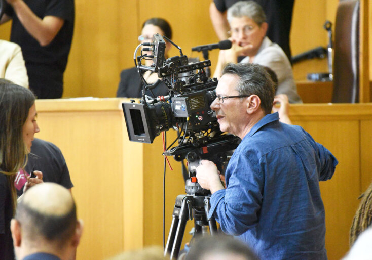 Ο Γιώργος Γκικαπέππας στα γυρίσματα της σειράς «Έρημη χώρα»