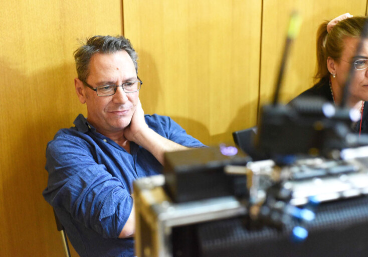 Ο Γιώργος Γκικαπέππας στα γυρίσματα της σειράς «Έρημη χώρα»