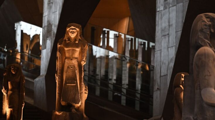Μια ματιά μέσα στο νέο «φαραωνικό» αρχαιολογικό μουσείο της Αιγύπτου