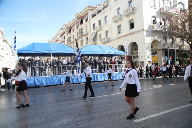 Η μαθητική παρέλαση για την 28η Οκτωβρίου στη Θεσσαλονίκη μέσα από εικόνες