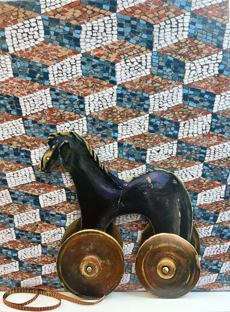 Ευρήματα της Κικής Βουλγαρέλη, Καφέ του Εθνικού Αρχαιολογικού Μουσείου