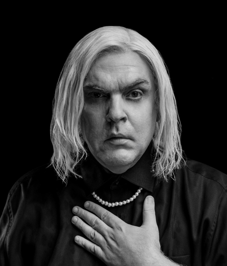 Ο Αντώνης Λουδάρος στο «Είμαι η γυναίκα μου»