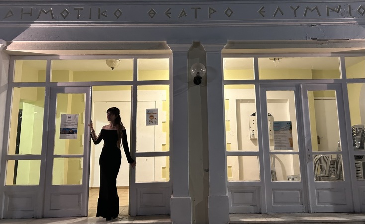 Η Νεφέλη Μούσουρα μετά το ρεσιτάλ στο Δημοτικό Θέατρο Λίμνης