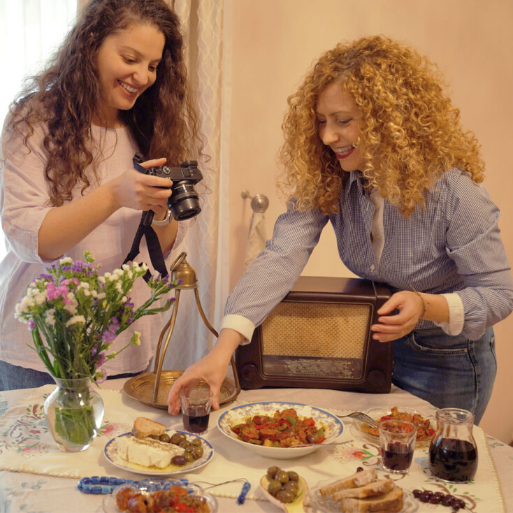 Η Βασιλική και η Εβίνα