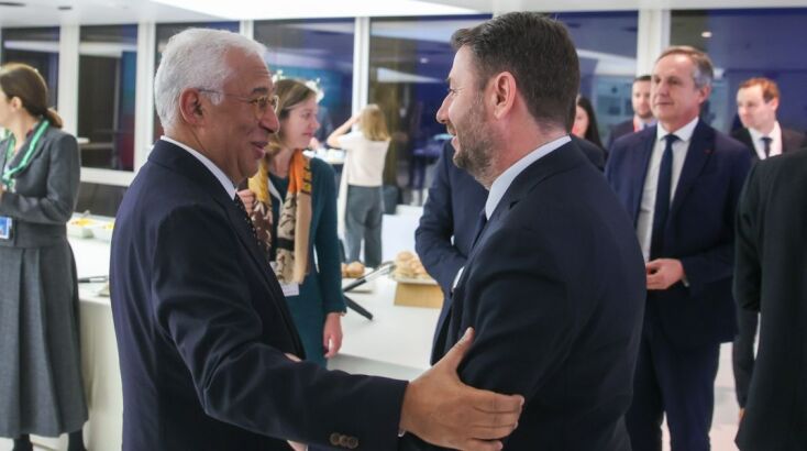 Οευρωστρατός, η ενίσχυση της Ενιαίας Εξωτερικής Πολιτικής, τα κοινά εξοπλιστικά προγράμματα, είναι κάποια σημαντικά βήματα, τόνισε ο πρόεδρος του ΠΑΣΟΚ.