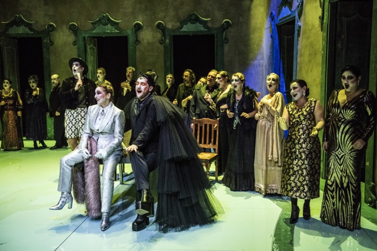 Ο Γιάννης Σκουρλέτης σκηνοθετεί τη «Νυχτερίδα» του Στράους στο Ολύμπια