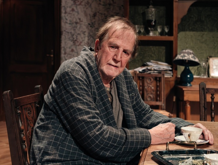 Ο Κώστας Γάκης σκηνοθετεί το «Κάθε Πέμπτη κύριε Γκριν»