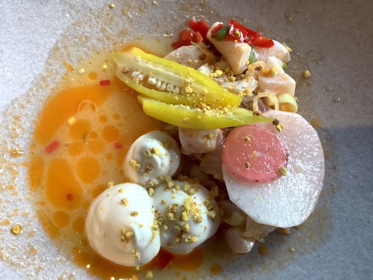 Σεβίτσε λαβράκι με ταραμά και λάδι εσπεριδοειδών