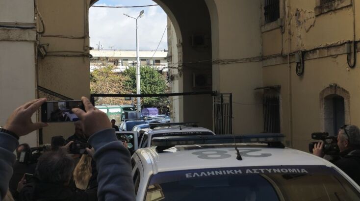 Υπό δρακόντεια μέτρα ασφαλείας στα δικαστήρια ο 45χρονος