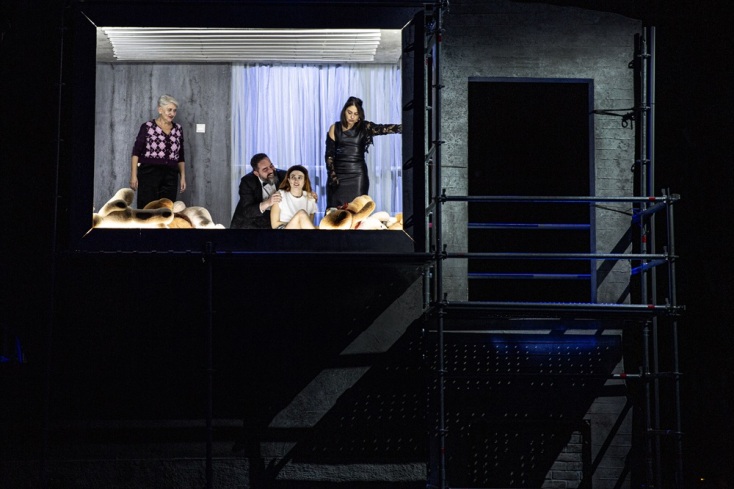 Κωνσταντίνος Ρήγος: Μπήκαμε στις πρόβες της παράστασης «Ρωμαίος και Ιουλιέττα» στο ΚΘΒΕ