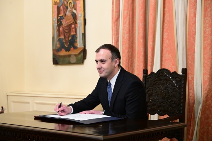 O Τάσος Χατζηβασιλείου ορκίστηκε υφυπουργός Εξωτερικών 