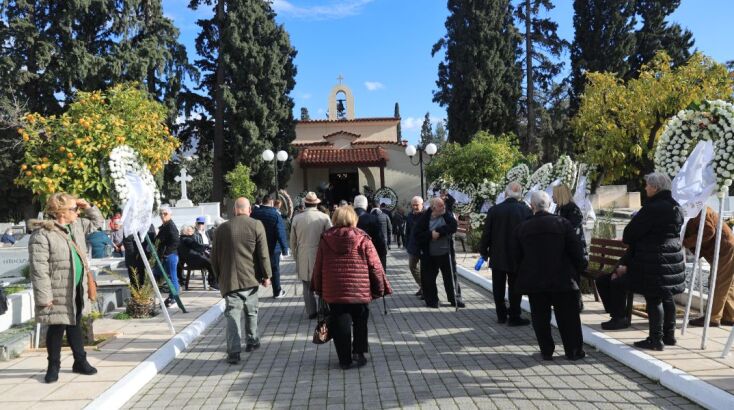 Εικόνες από την κηδεία της Καίτης Γκρέυ