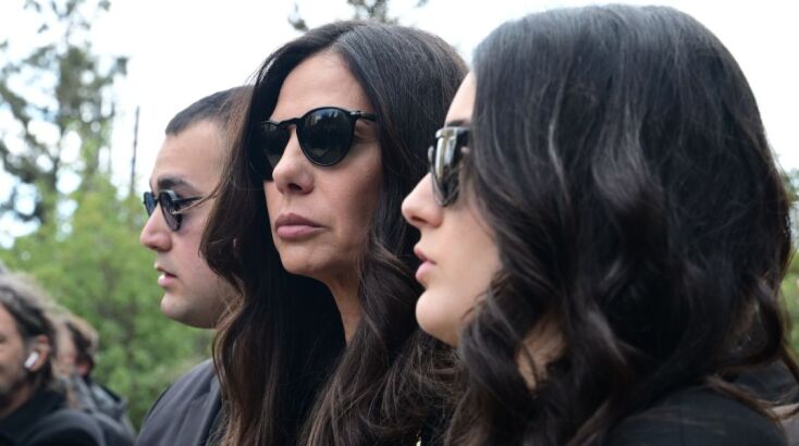 Η Εύη Βατίδου και τα παιδιά του Αλέξη Κούγια