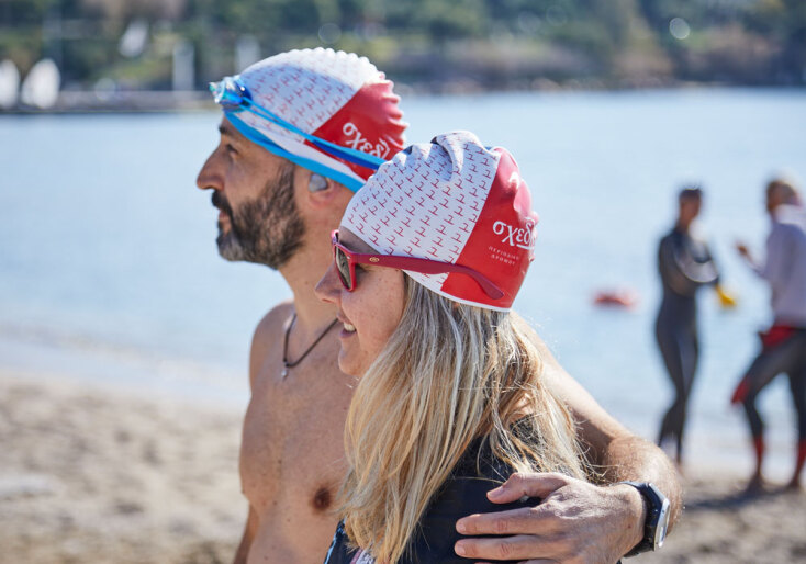 Weswim και περιοδικό δρόμου Σχεδία