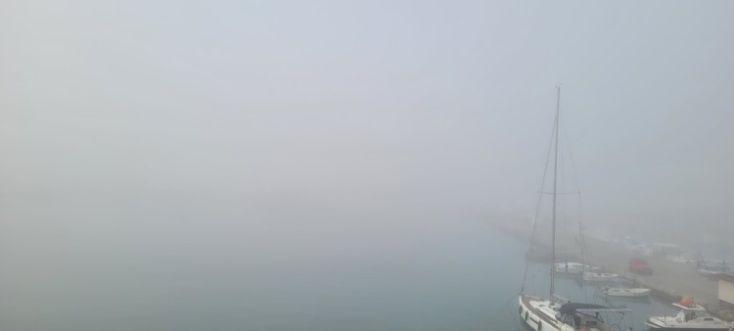 Σκόνη και ομίχλη στην Αίγινα