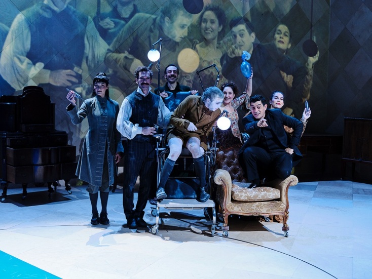 Ο Άρης Σερβετάλης και ο Αργύρης Πανταζάρας στην Καρδιά του Σκύλου στο Θέατρο Κιβωτός