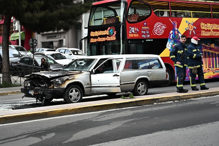 καμμενη Νεκροφόρα, πυροσβεστες