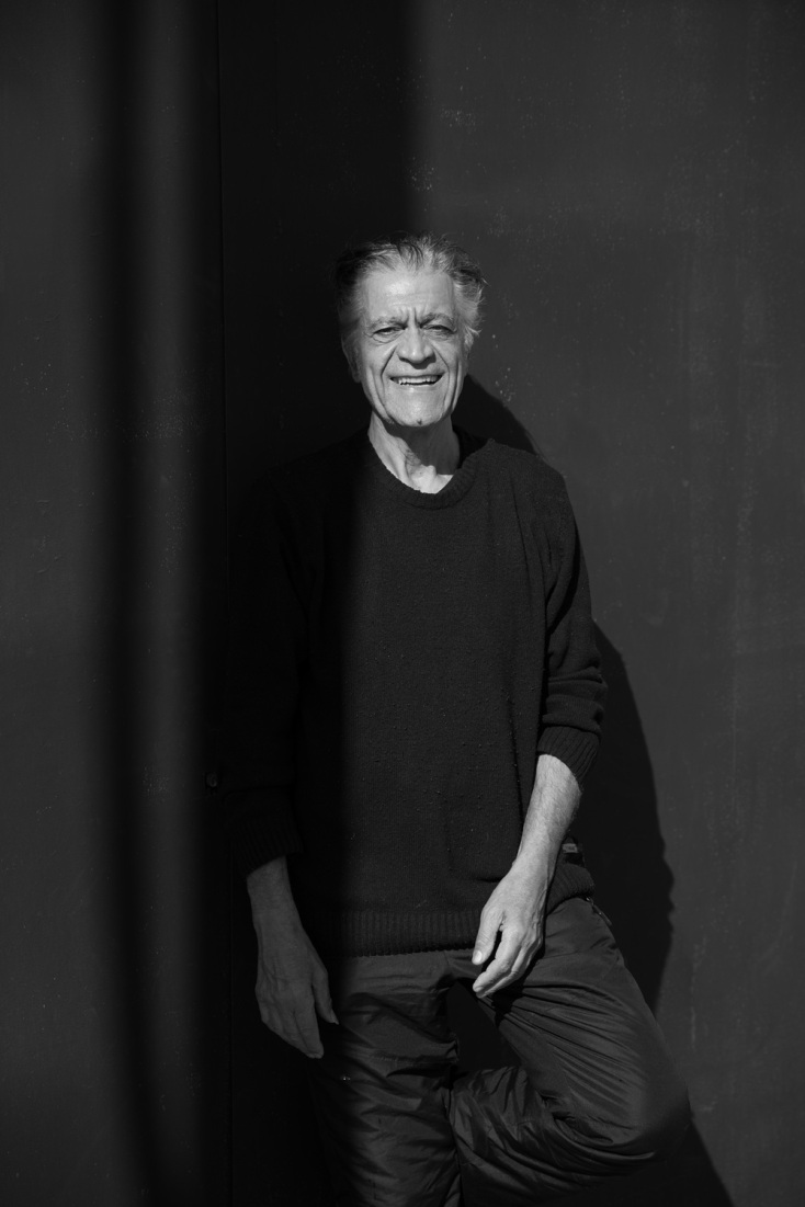 Ο Βασίλης Ρακόπουλος μάς επανασυστήνει τον Χορό των Πυρσών στο Μέγαρο