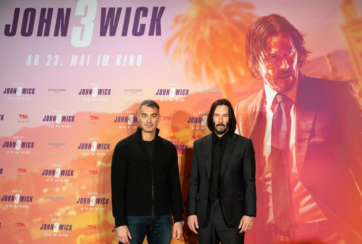 Ο Κιάνου Ριβς και ο σκηνοθέτης Τσαντ Σταχέλσκι 