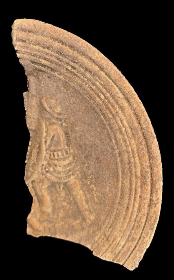 Τμήμα δίσκου λύχνου με παράσταση μονομάχου