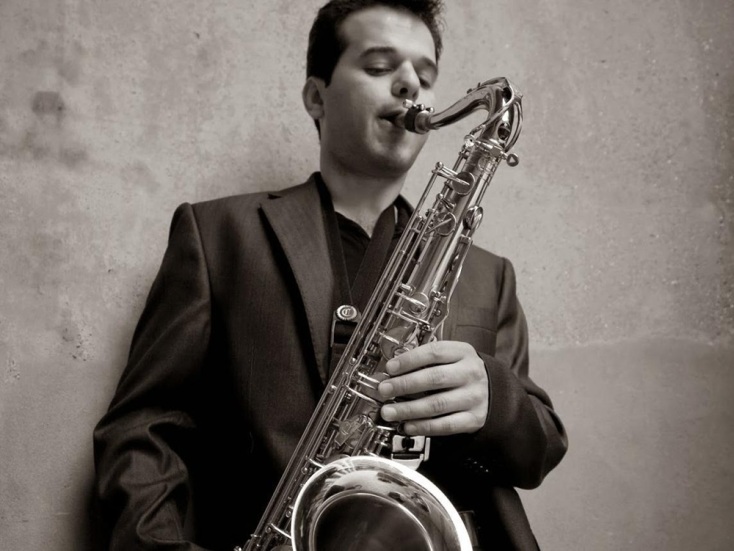 O σπουδαίος σαξοφωνίστας Βασίλης Ξενόπουλος στο Kosmos Jazz Party