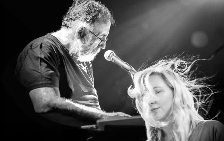 Συναυλία- Αφιέρωμα στον Θάνο Μικρούτσικο από τη Ρίτα Αντωνοπούλου