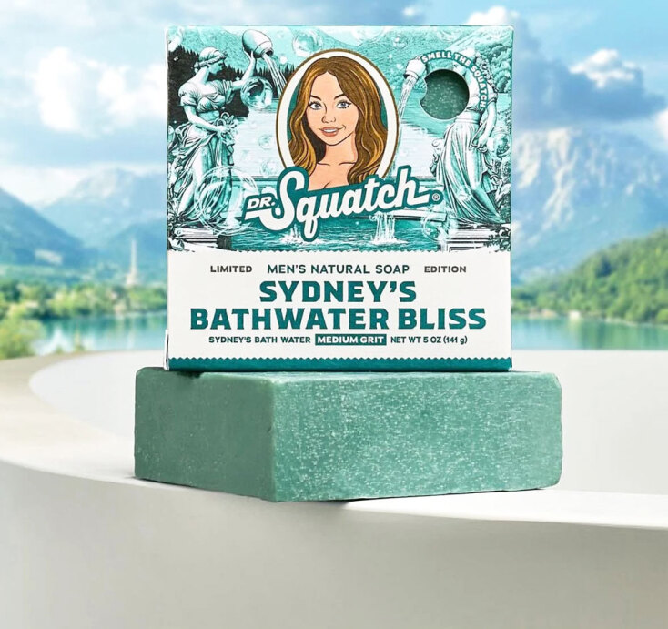 Η Σίντνεϊ Σουίνι αποφάσισε να πουλήσει σαπούνι