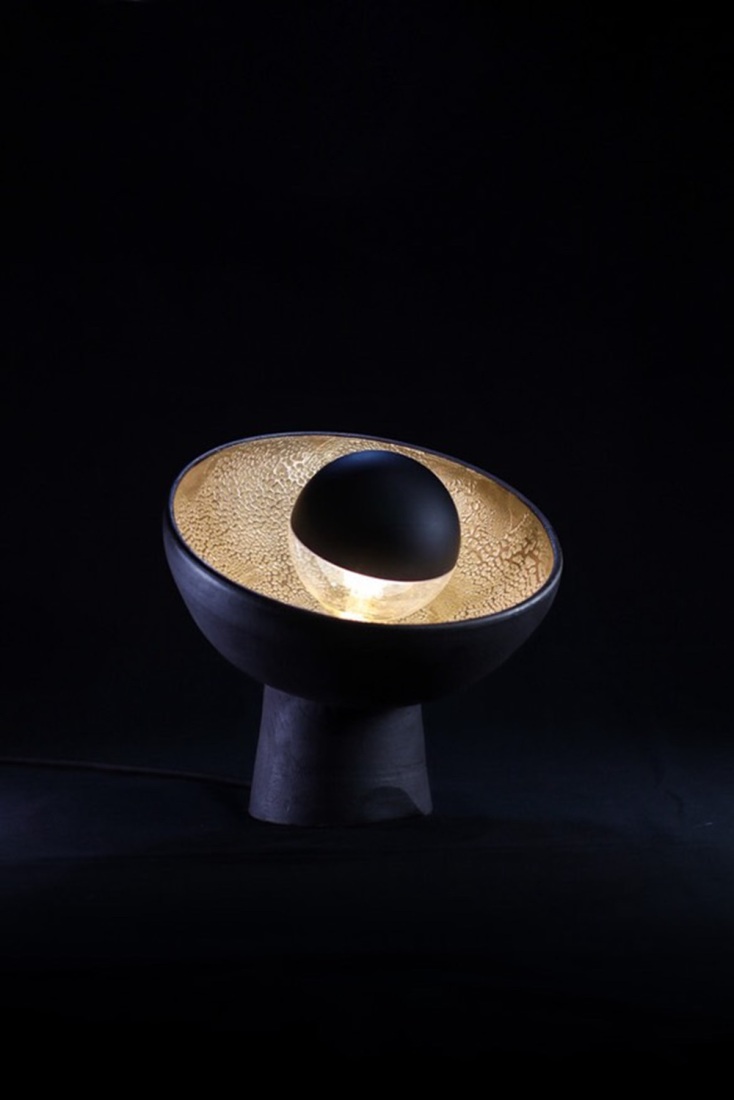 Έργο των Yi Ceramics, από την έκθεση «Edison's dream» στη Σύρο