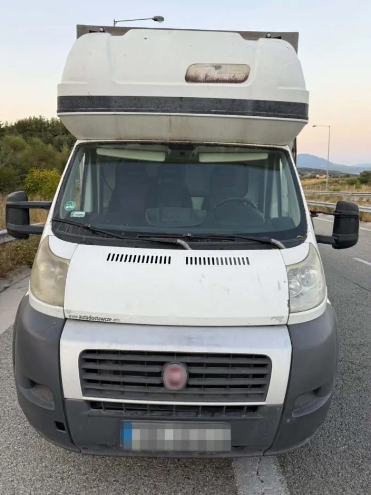 Το όχημα που χρησιμοποίησε ο 31χρονος για να μεταφέρει μετανάστες