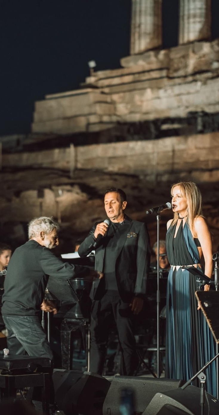 Η Ηρώ Σαΐα και ο Δημήτρης Μπάσης ερμηνεύουν τραγούδια του Σταύρου Ξαρχάκου στο Ηρώδειο