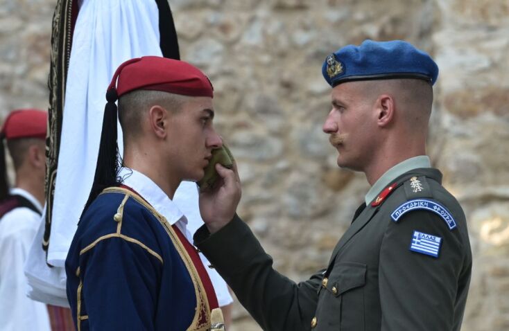 ΔΕΞΙΩΣΗ ΣΤΟ ΠΡΟΕΔΡΙΚΟ ΜΕΓΑΡΟ ΓΙΑ ΤΗΝ 51η ΕΠΕΤΕΙΟ ΑΠΟΚΑΤΑΣΤΑΣΗΣ ΤΗΣ ΔΗΜΟΚΡΑΤΙΑΣ (ΤΑΤΙΑΝΑ ΜΠΟΛΑΡΗ/EUROKINISSI