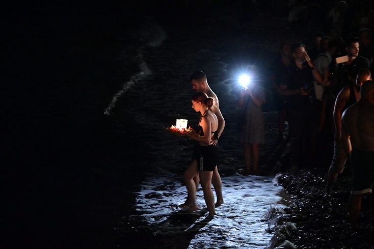 Συγκίνηση στην εκδήλωση μνήμης στο Μάτι για τα 7 χρόνια από την φονική πυρκαγιά