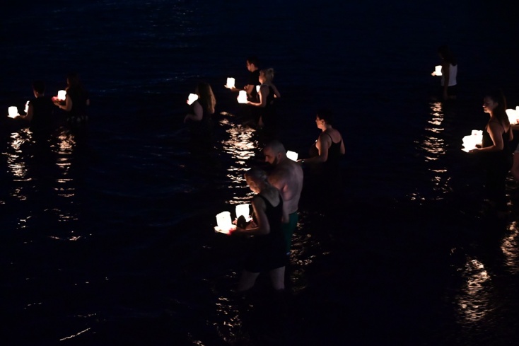 Συγκίνηση στην εκδήλωση μνήμης στο Μάτι για τα 7 χρόνια από την φονική πυρκαγιά