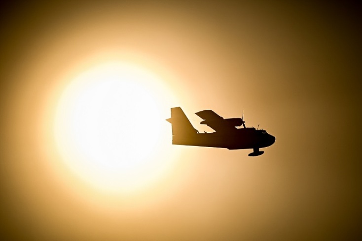 Φωτιά, αεροπλανο