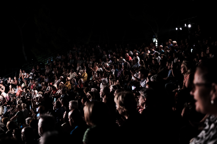 Δήμος Αθηναίων, θεατρικη παρασταση