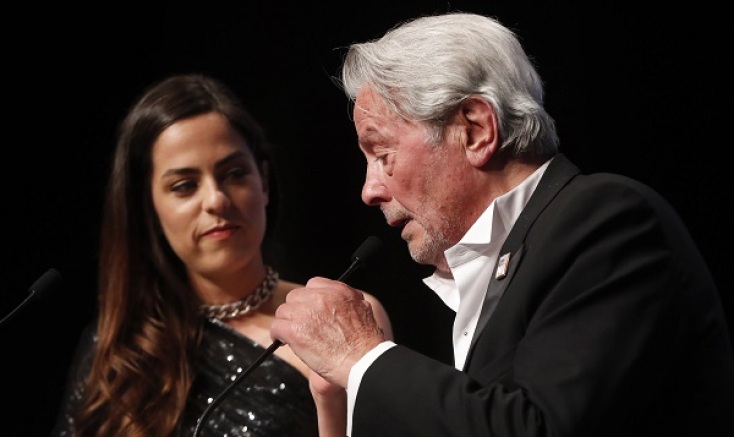 Ο Αλέν Ντελόν με την κόρη του, Ανούσκα