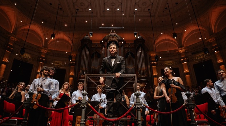 Ο Διονύσης Γραμμένος με την ΕΛΣΟΝ στο Concertgebouw 