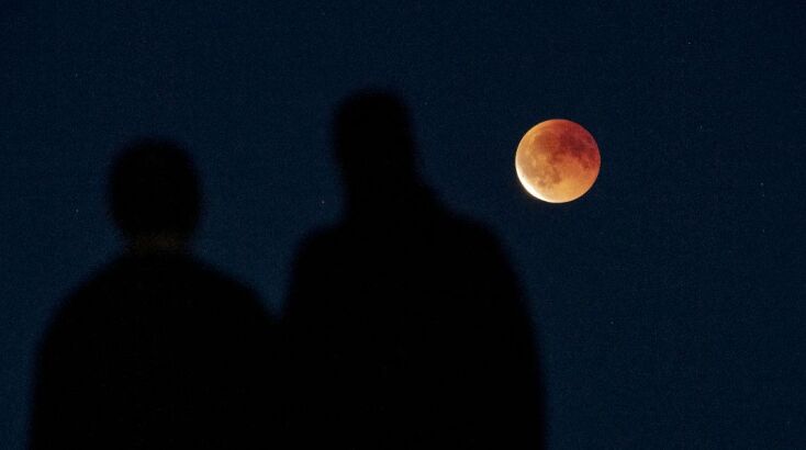 Ματωμένο φεγγάρι