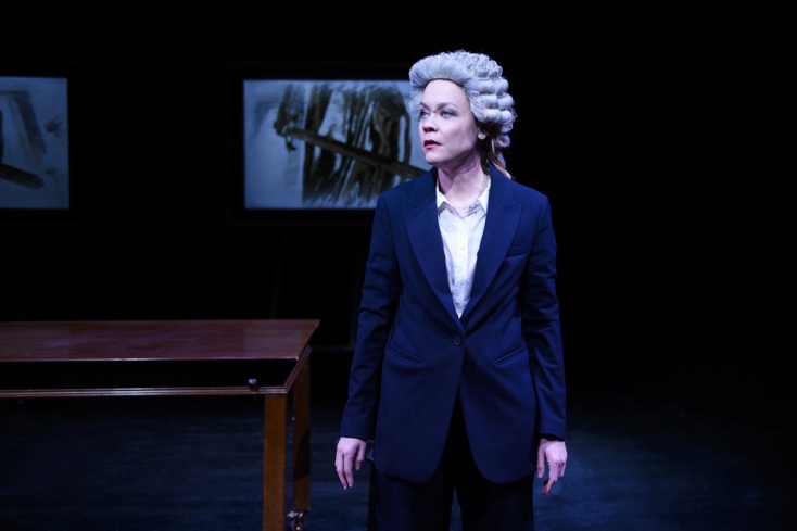 Η Λένα Παπαληγούρα στο Prima Facie της Σούζι Μίλερ