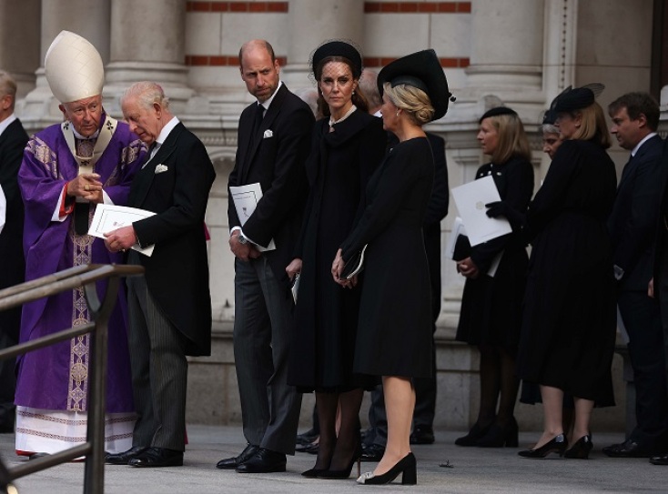 Η βασιλική οικογένεια σε κηδεία