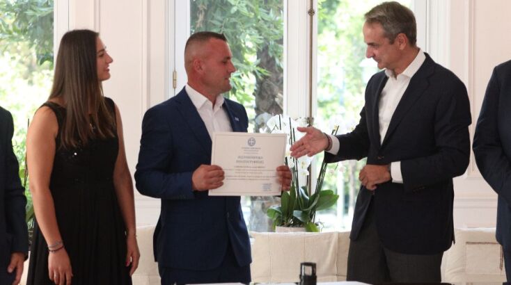  Έλληνας πολίτης ο «ήρωας του Αράχθου»