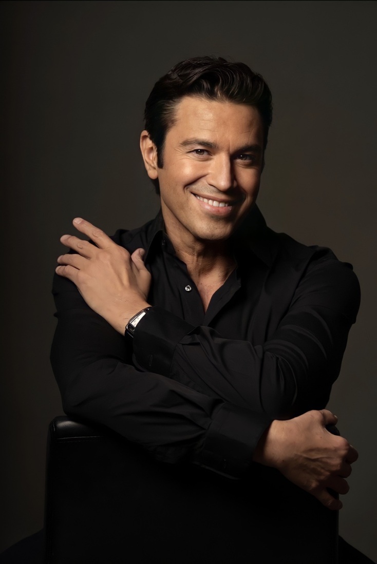 Ο Μάριος Φραγκούλης στη συναυλία «Ο οικουμενικός Μίκης» στο Ηρώδειο