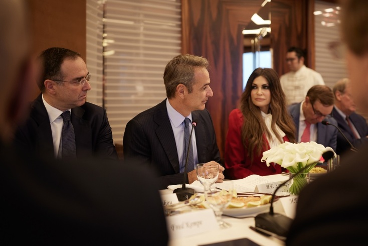 Ο Κυριάκος Μητσοτάκης συναντήθηκε με την Κίμπερλι Γκίλφοϊλ στη Νέα Υόρκη